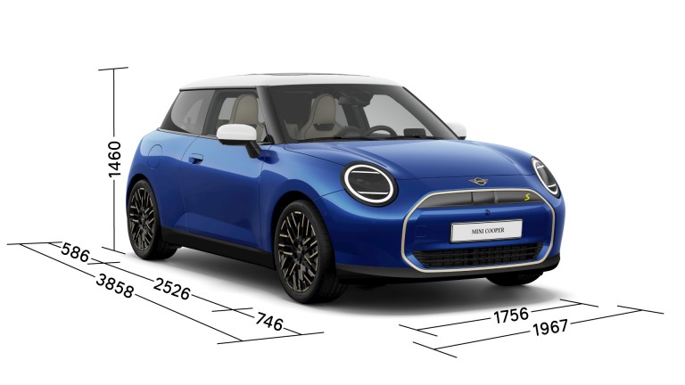 MINI 100% eléctrico - tres cuartos - medidas